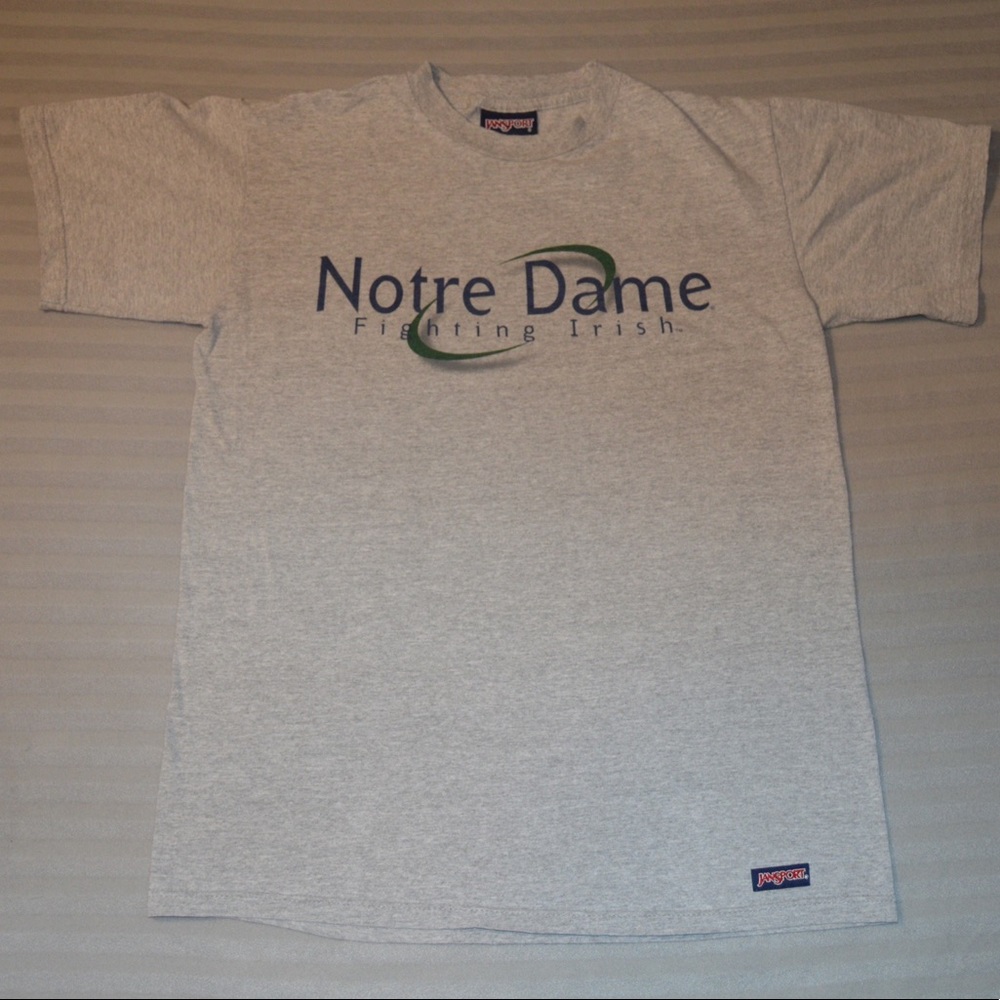 Vintage Notre Dame Fighting Irish Tee!